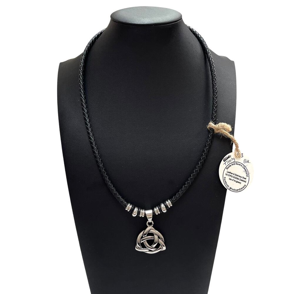 NWT ROCKS & RAVENS Black TRINITY PENDANT NECKLACE Stainless Steel Leather 22"